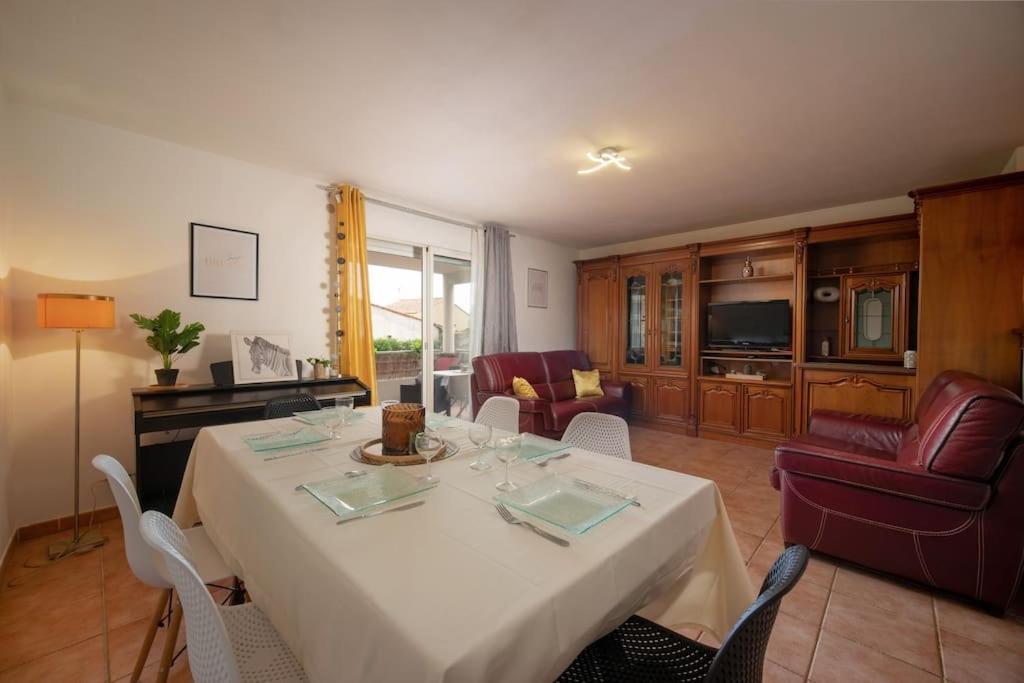 Appartement Tout Equipe Terrasse Et Parking Prive Marsiglia Esterno foto
