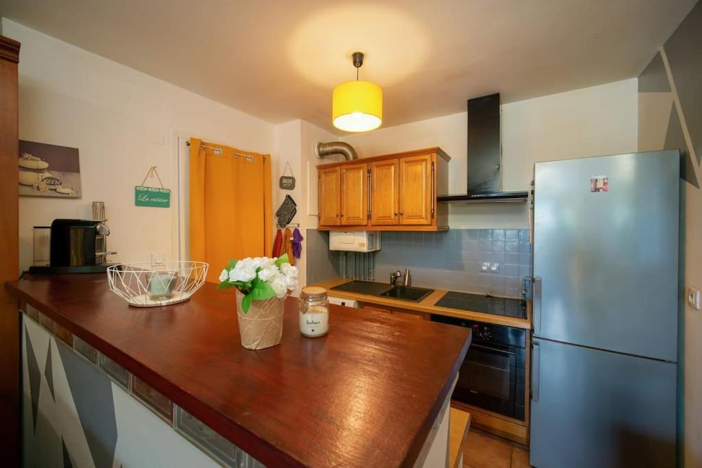 Appartement Tout Equipe Terrasse Et Parking Prive Marsiglia Esterno foto